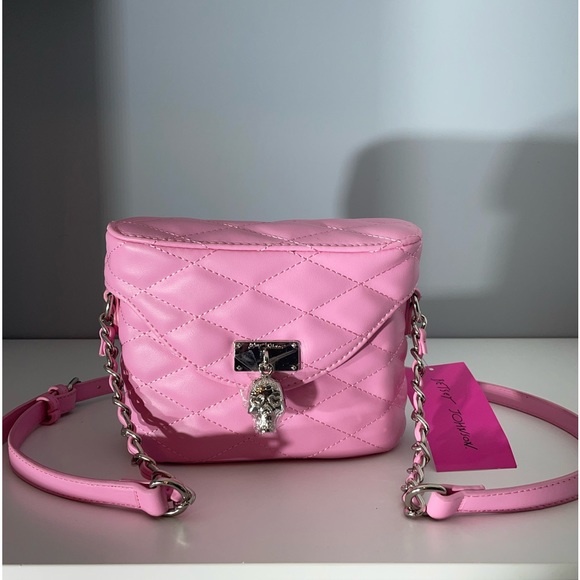 Betsey Johnson Handbags - NWT Betsy Johnson Crossbody Bag